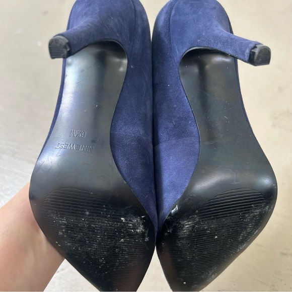 Nine West Blue Stiletto Heels Classic Design - Picture 6 of 6